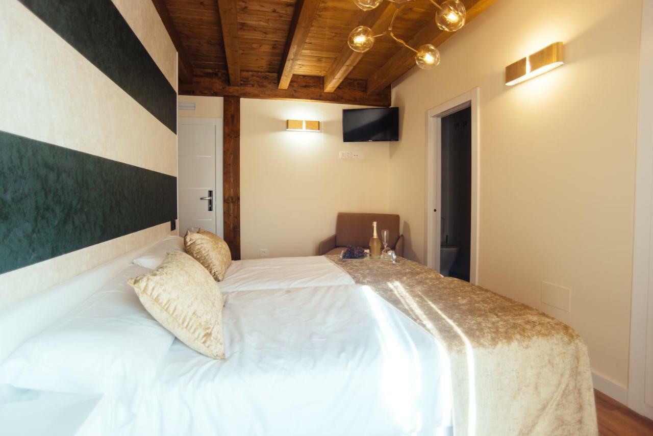 Hotel Rural Pinares De Soria Molinos de Duero Luaran gambar