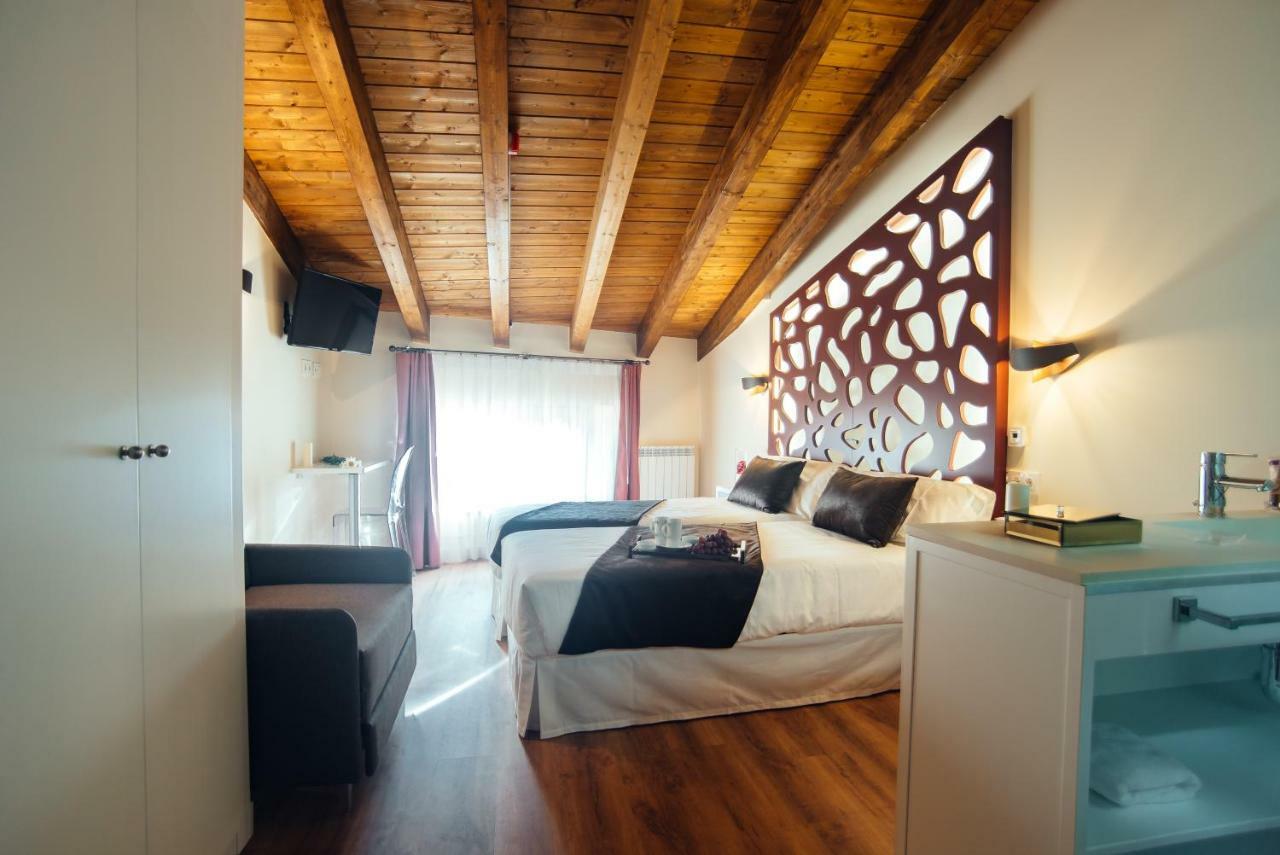 Hotel Rural Pinares De Soria Molinos de Duero Luaran gambar